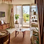 Сasa de vacaciones Le Pré De La Suite&spa Privatif