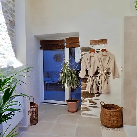 Le Pre De La & Privatif *