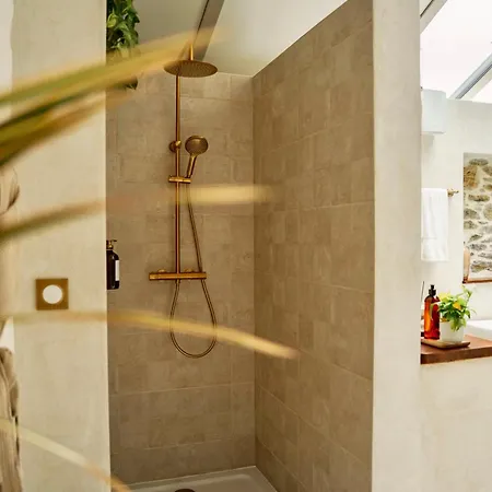 Le Pre De La & Privatif