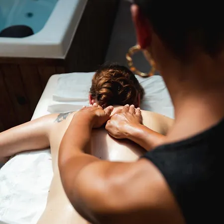 Le Pre De La & Privatif *