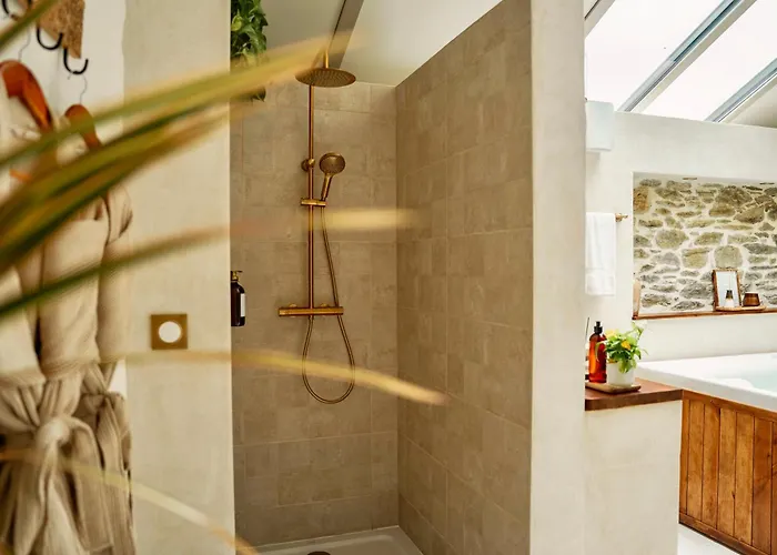 Le Pre De La & Privatif