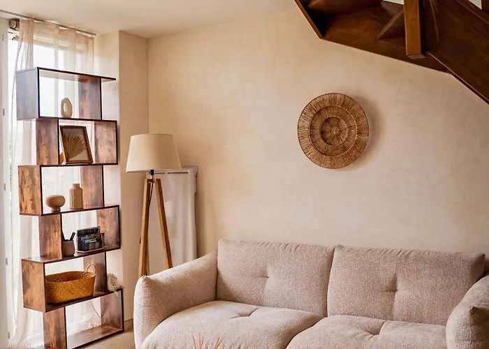 Le Pre De La & Privatif