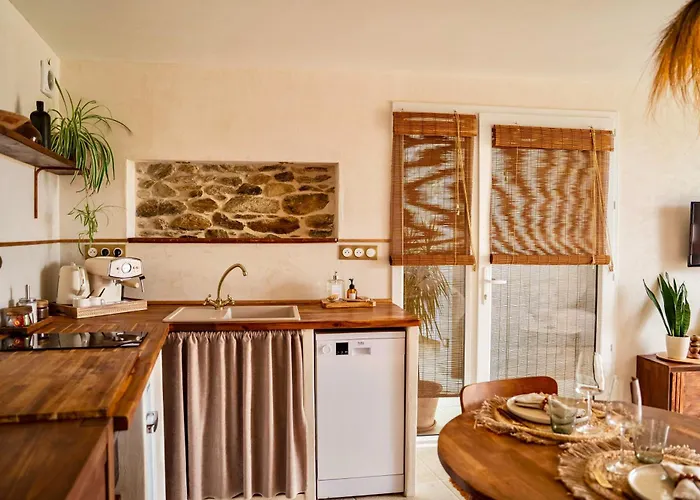 Le Pre De La & Privatif 度假居 *